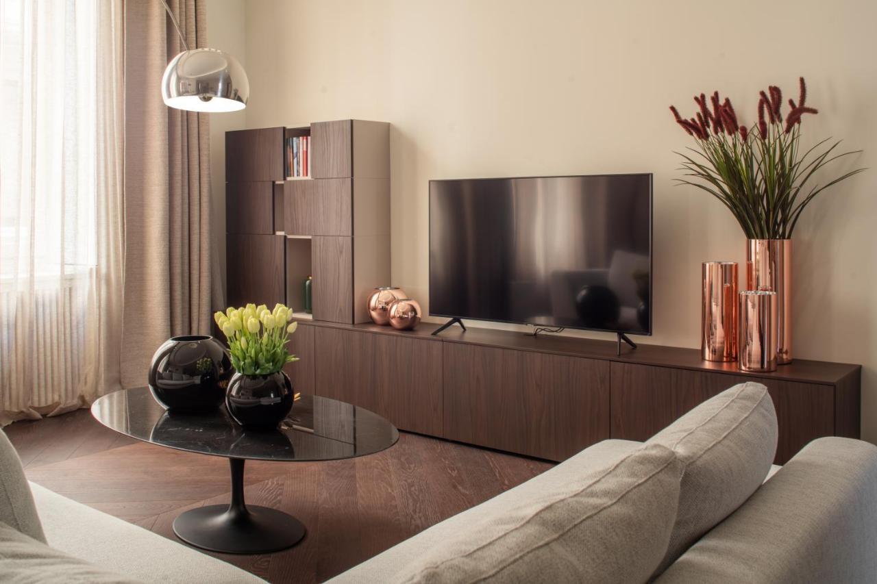 Sant'Ambrogio Luxury Apartment R&R Milano Dış mekan fotoğraf